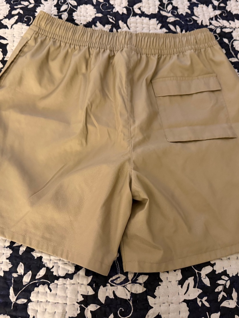 Mens Nike never worn shorts size medium